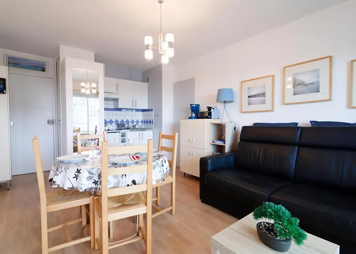 Label Bleu - 300m De La Апартаменты