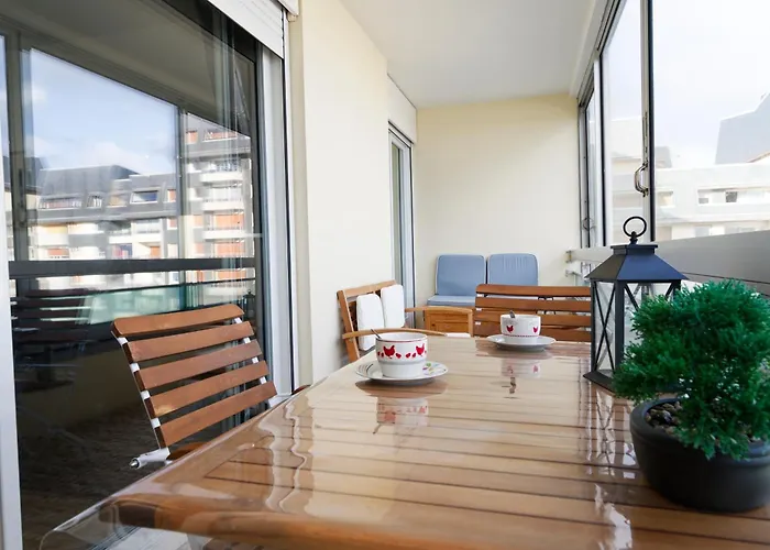 Label Bleu - 300m De La Апартаменты *